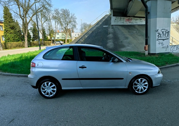 Seat Ibiza cena 3490 przebieg: 140000, rok produkcji 2004 z Szczawnica małe 46